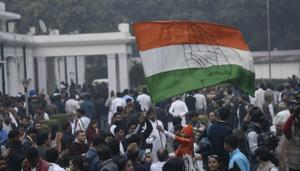 Supporters wave the Congress party flag on their victory at party’s headquarter in Delhi on 11 Dec 2018.(Biplov Bhuyan/Hindustan Times) Supporters wave the Congress party flag on their victory at party’s headquarter in Delhi on 11 Dec 2018.(Biplov Bhuyan/Hindustan Times)