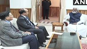 LIVE Mizoram election results: MNF president Zoramthanga met Governor Kummanam Rajasekharan after the party won 26 seats in the state assembly polls.(ANI/Twitter) LIVE Mizoram election results: MNF president Zoramthanga met Governor Kummanam Rajasekharan after the party won 26 seats in the state assembly polls.(ANI/Twitter)