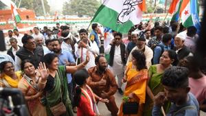 Congress supporters celebrate at the party office in Raipur as the party makes gains in Chhattisgarh (HT Photo)(HT Photo) Congress supporters celebrate at the party office in Raipur as the party makes gains in Chhattisgarh (HT Photo)(HT Photo)