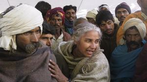 Narmada Bachao Andolan leader Medha Patkar with tribals during protests against raising the height of the Sardar Sarovar Dam without proper rehabilitation.(PTI File Photo)