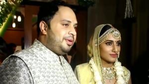 Additi Gupta and Kabir Chopra pose for media after their wedding in Mumbai.(Instagram) Additi Gupta and Kabir Chopra pose for media after their wedding in Mumbai.(Instagram)