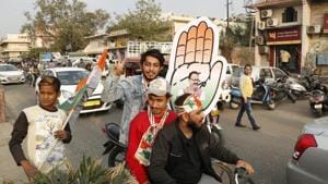 Congress party supporters celebrate the party's victory in the Rajasthan state assembly elections in Jaipur, Tuesday, Dec. 11, 2018.The Congress gave tickets to 15 candidates from the Rajput community of which seven won.(AP)