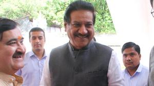 Senior Congress leader Prithviraj Chavan Thursday asked chief minister Devendra Fadnavis to come clean on all the criminal cases pending against him.(HT File Photo) Senior Congress leader Prithviraj Chavan Thursday asked chief minister Devendra Fadnavis to come clean on all the criminal cases pending against him.(HT File Photo)