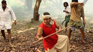 Odiyan movie review: Mohanlal plays the role of Manikyan in the film directed by VA Shrikumar Menon. Odiyan movie review: Mohanlal plays the role of Manikyan in the film directed by VA Shrikumar Menon.