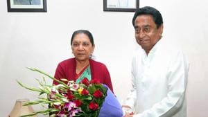 Congress leader Kamal Nath meets Madhya Pradesh Governor Anandiben Patel who invited him to form the new government in the state at Raj Bhawan in Bhopal on Friday.(PTI)