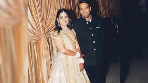 Isha Ambani and Anand Piramal at their wedding reception(Viral Bhayani/HT Lifestyle) Isha Ambani and Anand Piramal at their wedding reception(Viral Bhayani/HT Lifestyle)