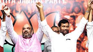 File photo of BJP president Amit Shah with HAM(S) chief Jitan Ram Manjhi, LJP president Ram Vilas Paswan and other leaders during a press conference in New Delhi.(HT File) File photo of BJP president Amit Shah with HAM(S) chief Jitan Ram Manjhi, LJP president Ram Vilas Paswan and other leaders during a press conference in New Delhi.(HT File)