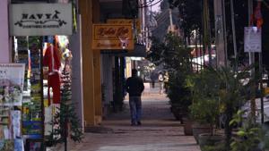The usually busy Meharchand Market in Delhi’s Lodhi Colony wears a deserted look after a spate of sealing drives in south Delhi.(Amal KS/HT PHOTO) The usually busy Meharchand Market in Delhi’s Lodhi Colony wears a deserted look after a spate of sealing drives in south Delhi.(Amal KS/HT PHOTO)