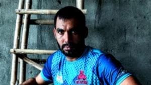 Anup Kumar poses for a picture.(Anup Kumar/ Twitter) Anup Kumar poses for a picture.(Anup Kumar/ Twitter)
