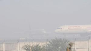 A device to help measure depth of fog this winter has been installed at Delhi’s IGI airport.(HT File) A device to help measure depth of fog this winter has been installed at Delhi’s IGI airport.(HT File)