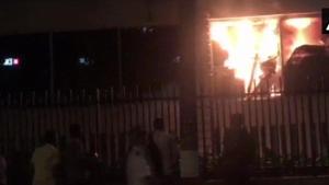 Fire broke out at Trident Hotel in Nariman Point late on Wednesday.(ANI Photo/Twitter) Fire broke out at Trident Hotel in Nariman Point late on Wednesday.(ANI Photo/Twitter)