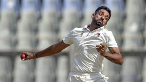 Dhawal Kulkarni bowls during Ranji Trophy cricket match against Gujarat, at Wankhede stadium.(AP) Dhawal Kulkarni bowls during Ranji Trophy cricket match against Gujarat, at Wankhede stadium.(AP)