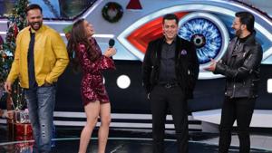 Simba team including Rohit Shetty, Sara Ali Khan and Ranveer Singh visit the sets of Bigg Boss 12. Simba team including Rohit Shetty, Sara Ali Khan and Ranveer Singh visit the sets of Bigg Boss 12.
