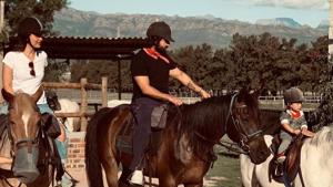 Kareena Kapoor and Saif Ali Khan with their son Taimur in South Africa.(Instagram) Kareena Kapoor and Saif Ali Khan with their son Taimur in South Africa.(Instagram)