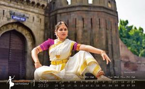 The calendar ‘Nitrimay Pune’, brings a table top view of various known locations of Pune with a dancer posing in front of them. The above picture has a dancer posing in front of Shaniwarwada.(HT/PHOTO)