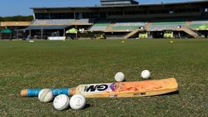 Cricketer suffers chest pain while playing, dies later(Getty Images) Cricketer suffers chest pain while playing, dies later(Getty Images)