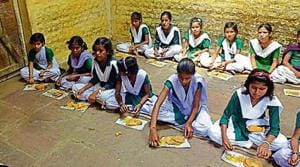 The headmasters allegedly spiked attendance of students to claim more funds under the mid-day meal programme.(HT File) The headmasters allegedly spiked attendance of students to claim more funds under the mid-day meal programme.(HT File)