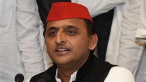 Samajwadi Party chief Akhilesh Yadav said that the incident took place because the Yogi Adityanath government knows only one language, that of violence.(Subhankar Chakraborty/HT PHOTO) Samajwadi Party chief Akhilesh Yadav said that the incident took place because the Yogi Adityanath government knows only one language, that of violence.(Subhankar Chakraborty/HT PHOTO)