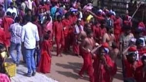 Devotees will have to follow a strict dress code according to the Hindu culture at the Sri Durga Malleswara Swamy temple in Andhra Pradesh’s Vijayawada from January 1.(ANI/Twitter) Devotees will have to follow a strict dress code according to the Hindu culture at the Sri Durga Malleswara Swamy temple in Andhra Pradesh’s Vijayawada from January 1.(ANI/Twitter)