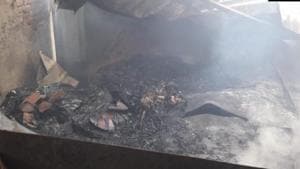 Three labourers were killed and seven others were missing after a massive fire broke out in a snack factory in Bihar’s Muzaffarpur district on Monday.(ANI Twitter) Three labourers were killed and seven others were missing after a massive fire broke out in a snack factory in Bihar’s Muzaffarpur district on Monday.(ANI Twitter)