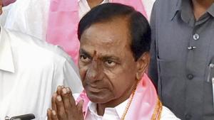 Telangana Rashtra Samithi (TRS) chief K Chandrasekhar Rao himself made it clear on Saturday that he was not in a hurry.(PTI) Telangana Rashtra Samithi (TRS) chief K Chandrasekhar Rao himself made it clear on Saturday that he was not in a hurry.(PTI)