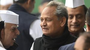 Rajasthan Chief Minister Ashok Gehlot has asked the Centre to waive farm loans across the country.(Arvind Yadav/HT PHOTO) Rajasthan Chief Minister Ashok Gehlot has asked the Centre to waive farm loans across the country.(Arvind Yadav/HT PHOTO)