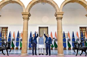 Indian Prime Minister Narendra Modi with Donald Tusk (L), president of the European Council, and European Commission President Jean-Claude Juncker prior to a meeting as the 14th EU-India Summit takes place in New Delhi on October 6, 2017(PRAKASH SINGH/AFP) Indian Prime Minister Narendra Modi with Donald Tusk (L), president of the European Council, and European Commission President Jean-Claude Juncker prior to a meeting as the 14th EU-India Summit takes place in New Delhi on October 6, 2017(PRAKASH SINGH/AFP)