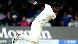 File image of Sri Lanka cricketer Muttiah Muralitharan in action during a Test.(Getty Images) File image of Sri Lanka cricketer Muttiah Muralitharan in action during a Test.(Getty Images)
