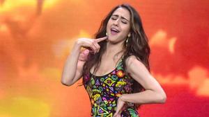 Bollywood actor Sara Ali Khan perform during promotion of the film Simmba on the sets of a TV reality show, in Mumbai.(PTI)