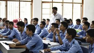 The two government school teachers in Bihar were suspended after it was found that they reported for vernacular dailies during local body elections in 2016.(HT File / Photo used for representational purpose) The two government school teachers in Bihar were suspended after it was found that they reported for vernacular dailies during local body elections in 2016.(HT File / Photo used for representational purpose)