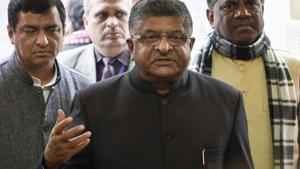 Union law minister Ravi Shankar Prasad said on Saturday the government will change the law to make it mandatory for linking Aadhaar with driving licences in a bid to avoid duplication of the latter.(PTI) Union law minister Ravi Shankar Prasad said on Saturday the government will change the law to make it mandatory for linking Aadhaar with driving licences in a bid to avoid duplication of the latter.(PTI)
