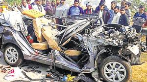 Mangled remains of the car involved in an accident on the Yamuna expressway on Tuesday morning.(HT Photo) Mangled remains of the car involved in an accident on the Yamuna expressway on Tuesday morning.(HT Photo)