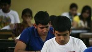 JEE main 2019 Analysis: On the whole, Physics was easy to moderate; Maths was lengthy which made it difficult for the students to complete the section, whereas Chemistry was relatively easy.(HT file) JEE main 2019 Analysis: On the whole, Physics was easy to moderate; Maths was lengthy which made it difficult for the students to complete the section, whereas Chemistry was relatively easy.(HT file)