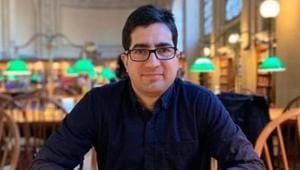 Kashmiri IAS officer Shah Faesal, who quit IAS to protest against “unabated killings” in Jammu and Kashmir, sought ideas on Thursday, especially from youths, to decide his future course in politics.(Twitter/ Shah Faesal) Kashmiri IAS officer Shah Faesal, who quit IAS to protest against “unabated killings” in Jammu and Kashmir, sought ideas on Thursday, especially from youths, to decide his future course in politics.(Twitter/ Shah Faesal)