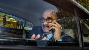 Former CBI chief Alok Verma arrives at CBI headquarters in New Delhi.(PTI Photo) Former CBI chief Alok Verma arrives at CBI headquarters in New Delhi.(PTI Photo)