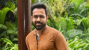 Emraan Hashmi poses for photos during his film Why Cheat India promotions.(PTI) Emraan Hashmi poses for photos during his film Why Cheat India promotions.(PTI)