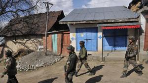 Army soldiers near the site of encounter in south Kashmir. (File Photo)(HT Photo) Army soldiers near the site of encounter in south Kashmir. (File Photo)(HT Photo)