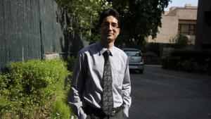 Shah Faesal , who topped the Indian Administrative Services exam in 2010, resigned from the service, and is expected to join a political party and contest the elections.(HT File Photo) Shah Faesal , who topped the Indian Administrative Services exam in 2010, resigned from the service, and is expected to join a political party and contest the elections.(HT File Photo)