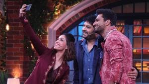 Selfie time on The Kapil Sharma Show featuring Vicky Kaushal and Yami Gautam. Selfie time on The Kapil Sharma Show featuring Vicky Kaushal and Yami Gautam.
