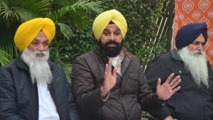 Akali Dal Bikram Singh Majithia (C) with party leader Virsa Singh Valtoha (R) and Veer Singh Lopoke (L) addressing a press conference in Amritsar on Tuesday, January 01, 2019. (File Photo)(HT Photo) Akali Dal Bikram Singh Majithia (C) with party leader Virsa Singh Valtoha (R) and Veer Singh Lopoke (L) addressing a press conference in Amritsar on Tuesday, January 01, 2019. (File Photo)(HT Photo)