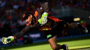 Big Bash League, Perth Scorchers vs Sydney Sixers: Live score updates(Getty Images) Big Bash League, Perth Scorchers vs Sydney Sixers: Live score updates(Getty Images)