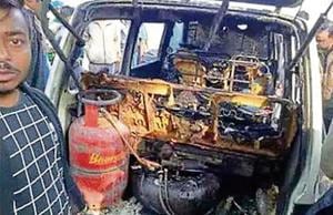 The van that caught fire in Bhadohi on Saturday.(HT Photo) The van that caught fire in Bhadohi on Saturday.(HT Photo)
