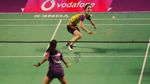 Vietnam's Thi Trang Vu, right, of Bengaluru Raptors plays against India's Shriyanshi Pardeshi of Mumbai Rockets during their singles final of the Premier Badminton League (PBL) in Bangalore on Sunday.(AP) Vietnam's Thi Trang Vu, right, of Bengaluru Raptors plays against India's Shriyanshi Pardeshi of Mumbai Rockets during their singles final of the Premier Badminton League (PBL) in Bangalore on Sunday.(AP)