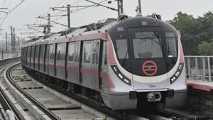 The DMRC has said that it was ready to explore the option of paying compensation to Trilokpuri residents displaced by the construction of the new line.(Sanchit Khanna/HT File) The DMRC has said that it was ready to explore the option of paying compensation to Trilokpuri residents displaced by the construction of the new line.(Sanchit Khanna/HT File)