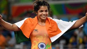 Sakshi Malik celebrates after she beat Kyrgyzstan's Aisuluu Tynybekova to win the bronze in the women's wrestling freestyle.(PTI) Sakshi Malik celebrates after she beat Kyrgyzstan's Aisuluu Tynybekova to win the bronze in the women's wrestling freestyle.(PTI)