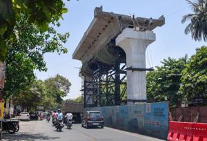 Maha-Metro completed the first segment of construction of Vanaz to Ramwadi metro route on Paud road.(HT/PHOTO)