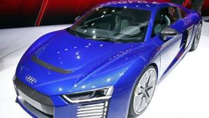 Five luxury cars have been reported as missing from an automobile workshop in Nangloi in Delhi. The police have registered a case and an investigation is underway.(Reuters/ Image For Representation) Five luxury cars have been reported as missing from an automobile workshop in Nangloi in Delhi. The police have registered a case and an investigation is underway.(Reuters/ Image For Representation)