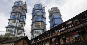 Top 1 per cent of the country’s richest getting richer by 39 per cent as against just 3 per cent increase in wealth for the bottom-half of the population, an Oxfam study said Monday.(REUTERS/ Representative Image) Top 1 per cent of the country’s richest getting richer by 39 per cent as against just 3 per cent increase in wealth for the bottom-half of the population, an Oxfam study said Monday.(REUTERS/ Representative Image)