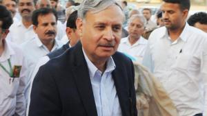 Residents of New Palam Vihar and Sai Kunj have sought the intervention of Gurugram MP Rao Inderjit Singh regarding a faulty road alignment that they say has been responsible for accidents.(HT File) Residents of New Palam Vihar and Sai Kunj have sought the intervention of Gurugram MP Rao Inderjit Singh regarding a faulty road alignment that they say has been responsible for accidents.(HT File)