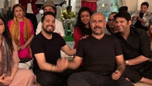 Vishal Dadlani, Mika Singh and many others bonded at Kapil Sharma’s musical party.
